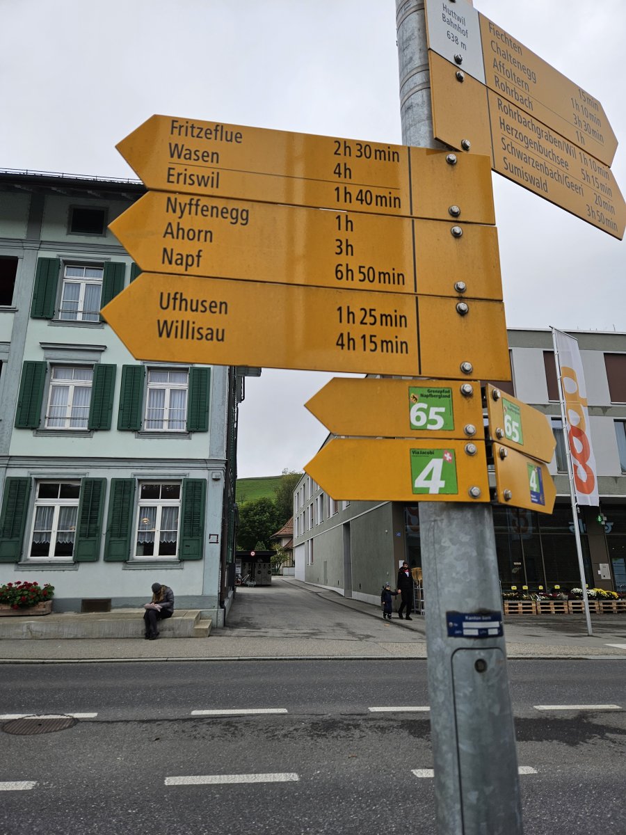 Wanderwegtafel Huttwil Bahnhof